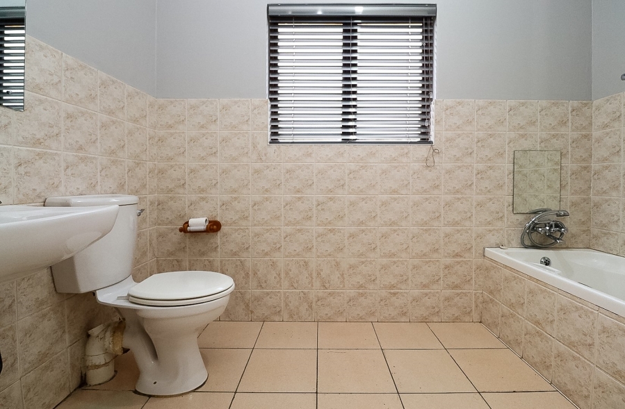 2 Bedroom Property for Sale in Flamwood North West